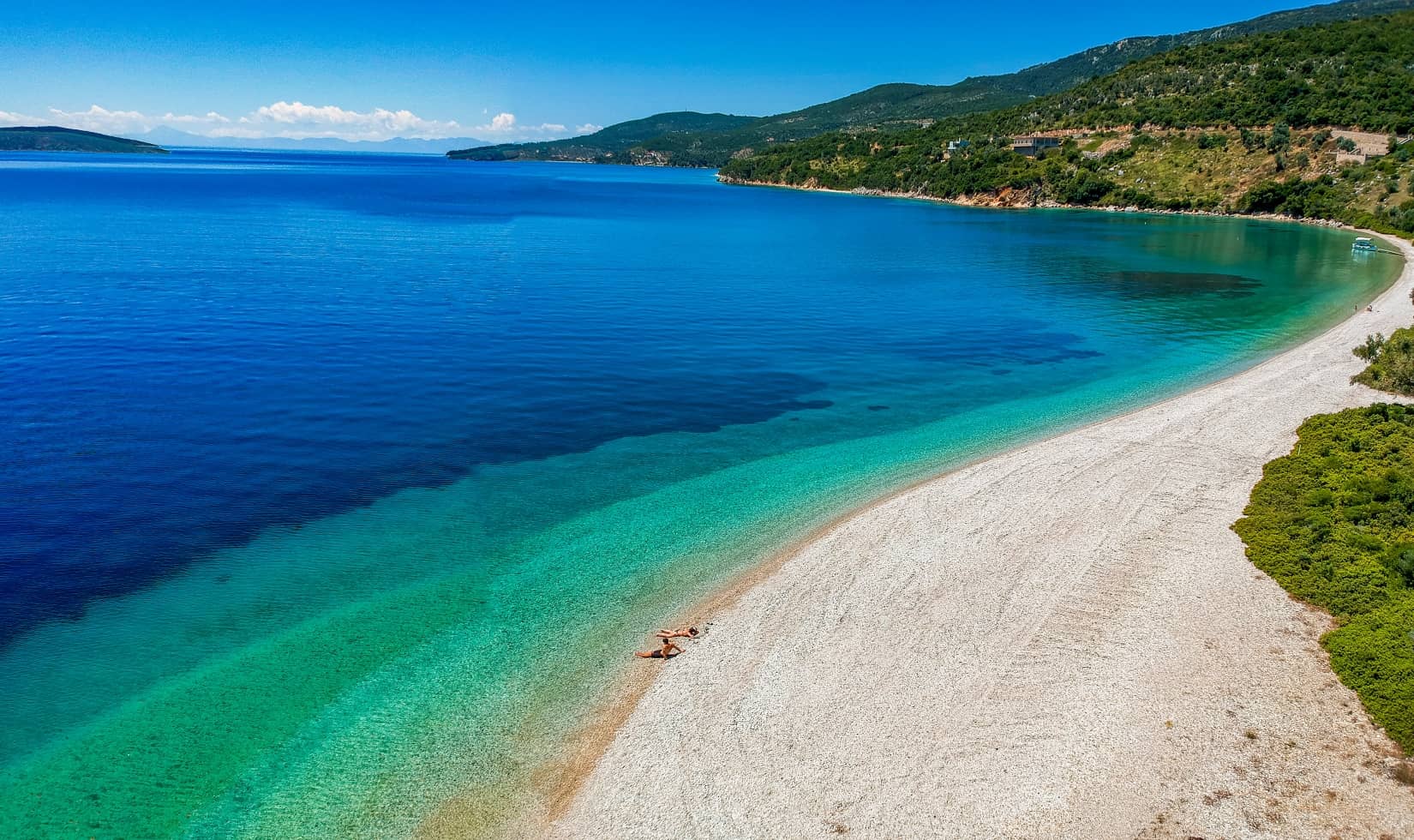 AdobeStock_409861389_agios_dimitrios_beach