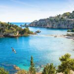 Taormina-2024-Isola-Bella-Beach-Shutterstock-1760426138-Hybris